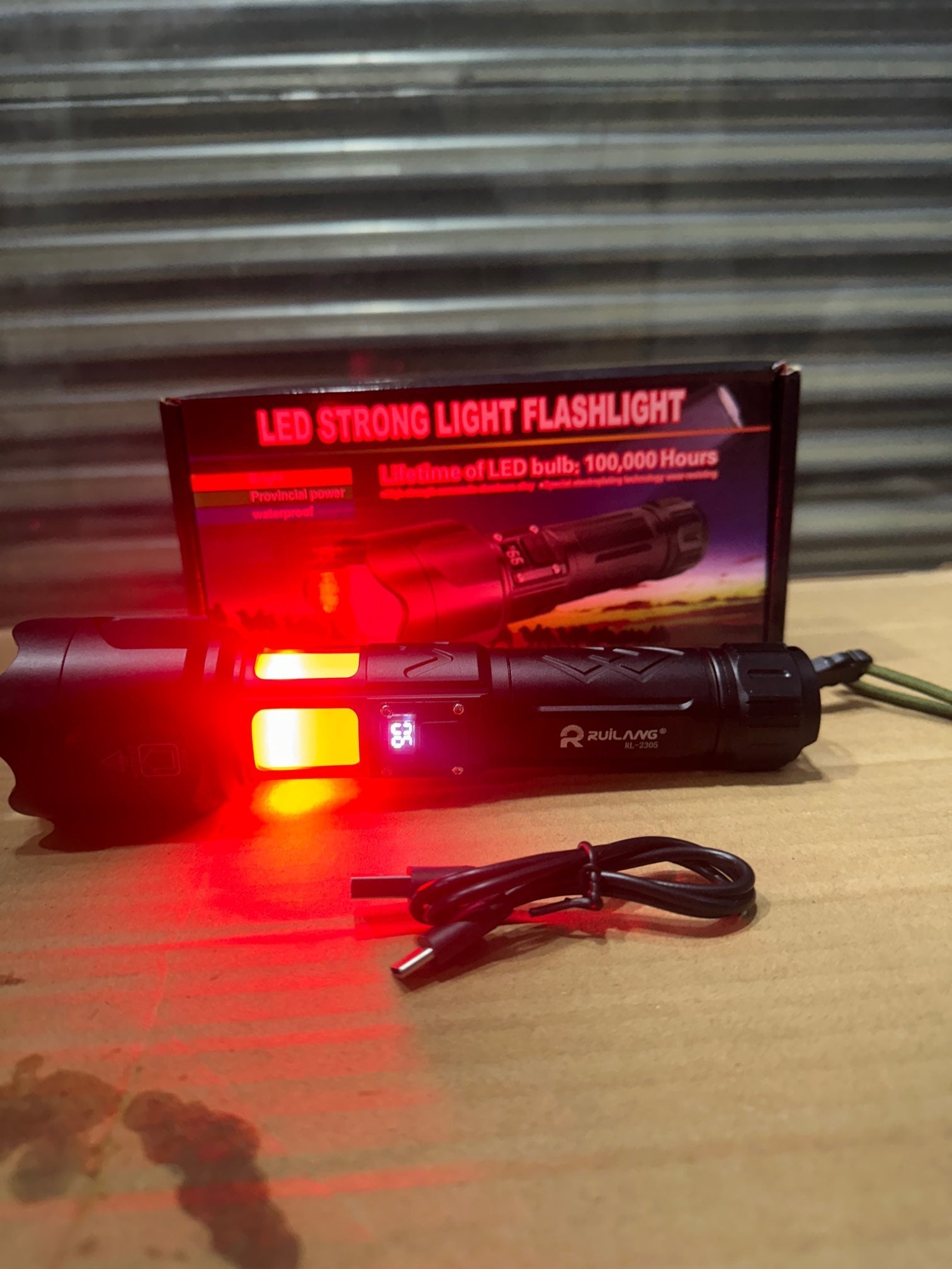 Lot imported Led Strong flashlight with water proof