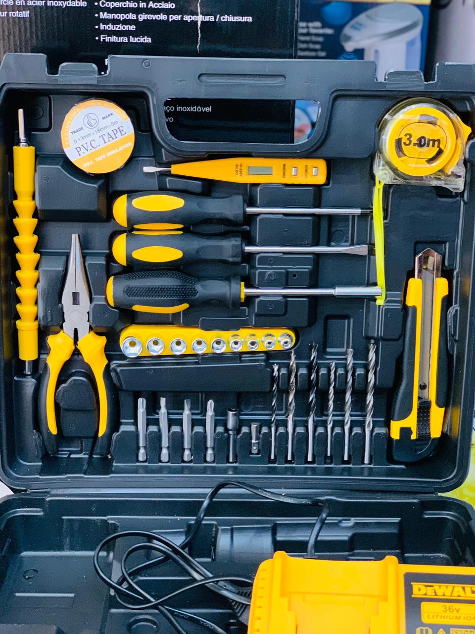 DeWALT 36W Drill set