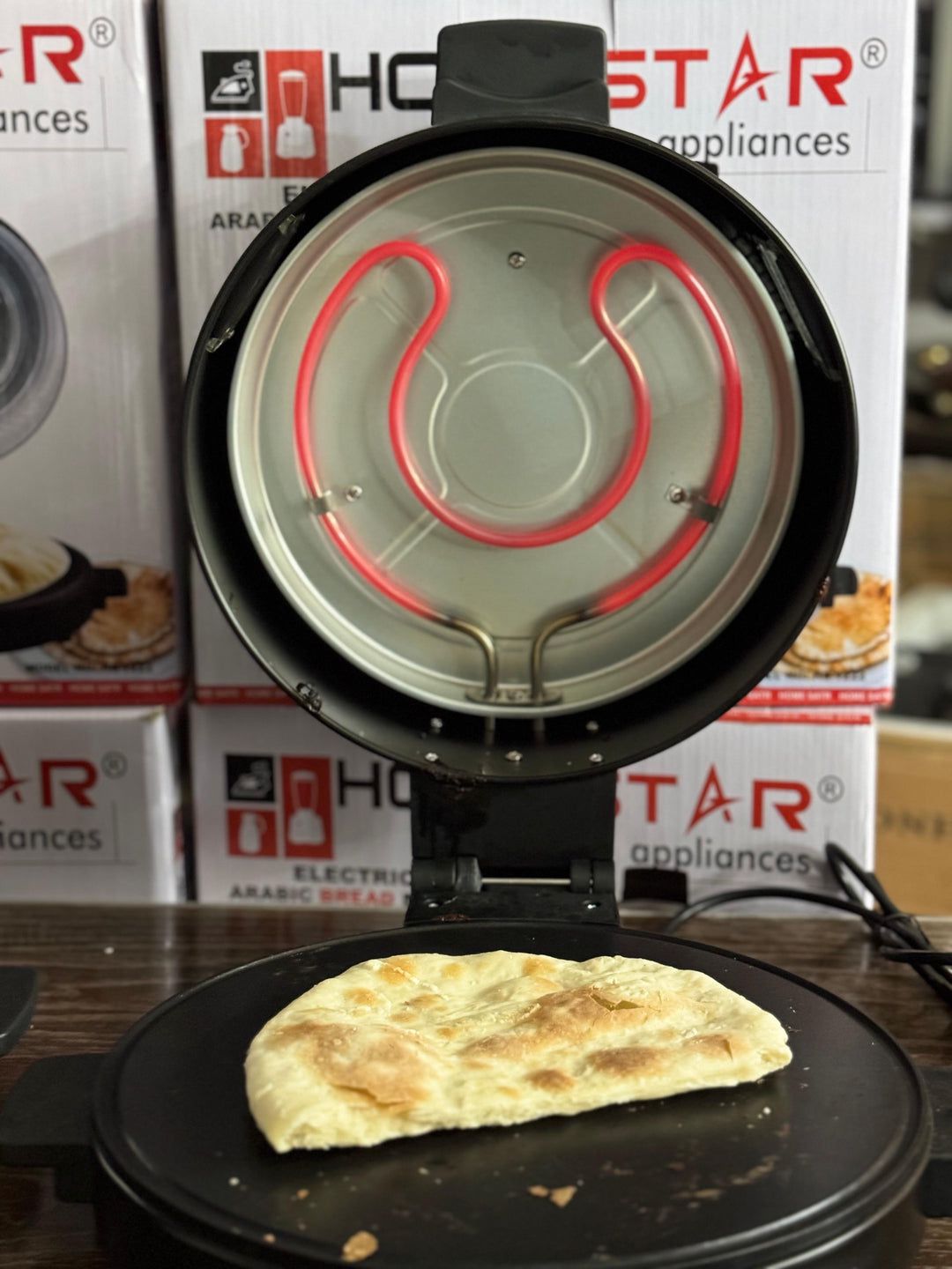 Arabic Roti Maker & Pizza Maker with Adjustable Tempreture knob Supports Pizza & Pancake